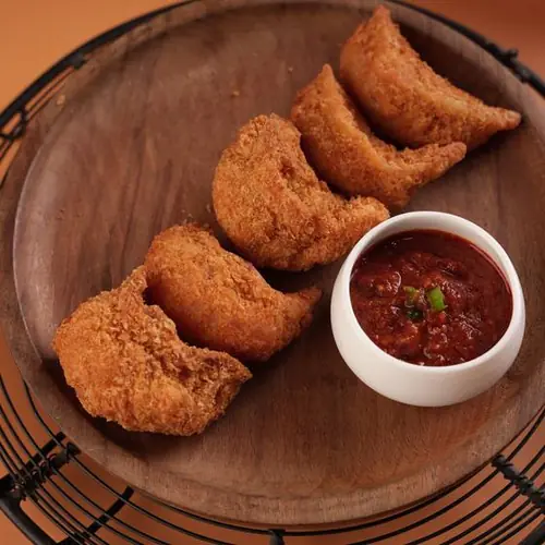 Mix Veg Kurkure Momo