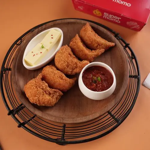 Chicken Cheese Kurkure Momo