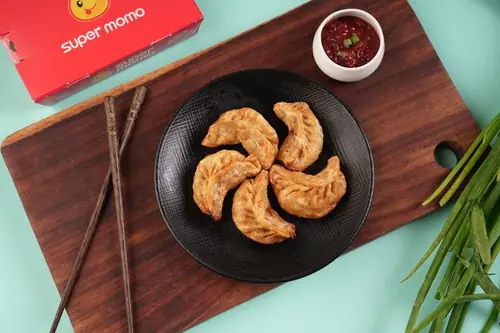 Veg Schezwan Fried Momos